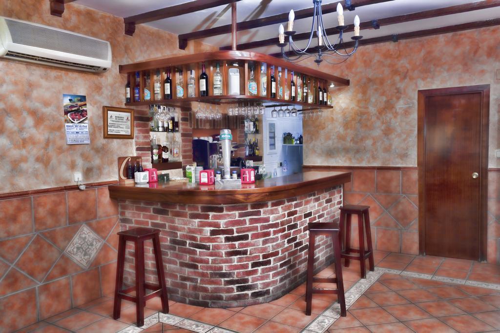 Hostal Dulcinea Esquivias Exterior foto